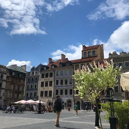 Old Town Square Apartment *