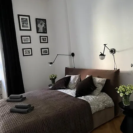 Apartment Old Town Square